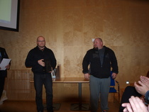 Practicaljaosto palkitsi Teemu Kankaanpään. Palkinnon ojensi varapuheenjohtaja Mikko Tallgren.