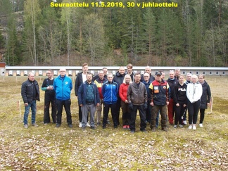 Yhteriskuvassa ampujat + toimitsijat + vieraat
Kuva: Raimo Novari