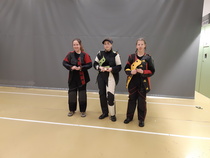 Mitalistit tyytyväisenä finaalin jälkeen.