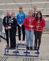 Y sarjan joukkue mitalistit